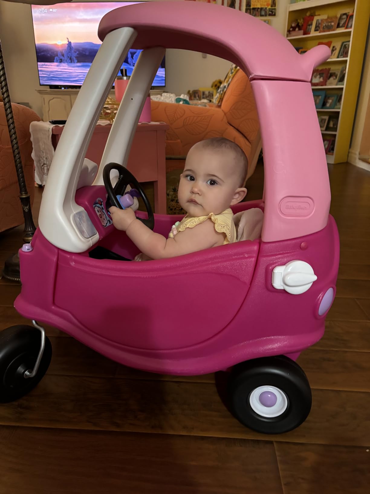 Little Tikes Princess Cozy Coupe Ride-On Toy - Toddler Car Push and Buggy Includes Working Doors, Steering Wheel, Horn, Gas Cap, Ignition Switch - For Boys and Girls Active Play, Magenta customer photo 1