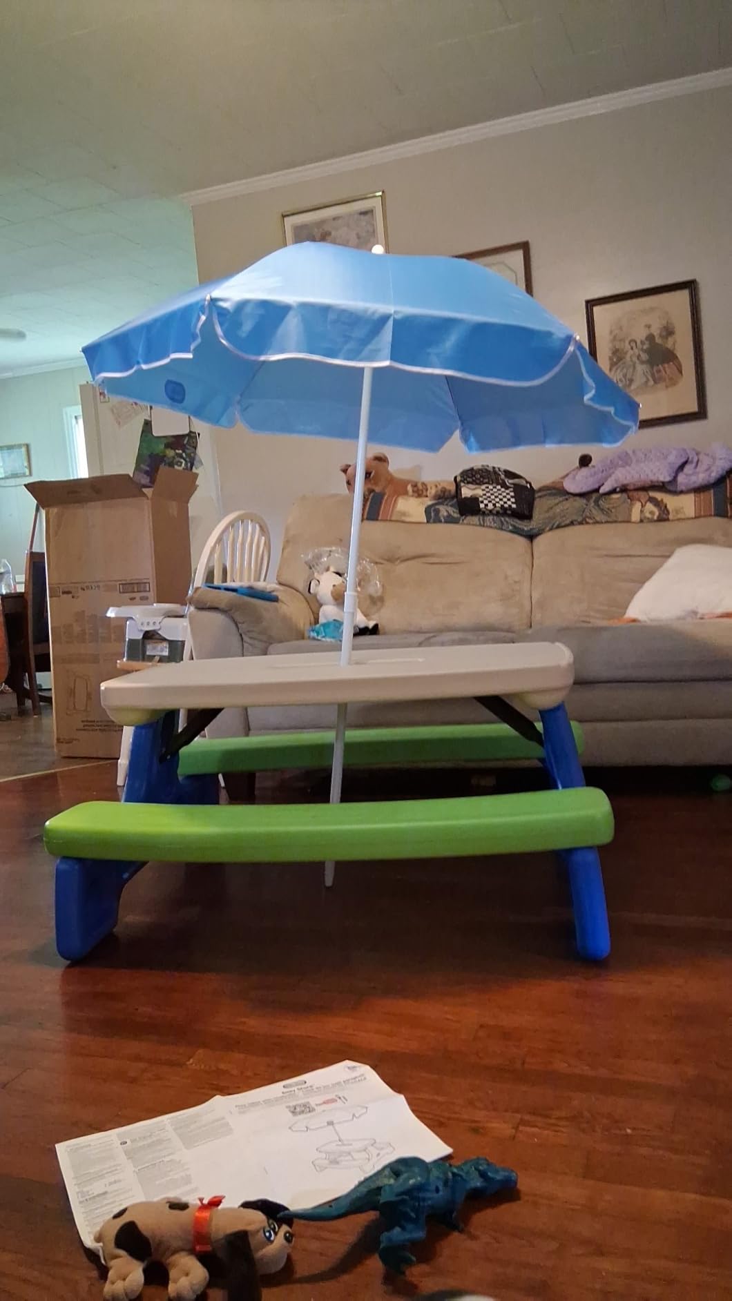 Little Tikes Easy Store Jr. Picnic Table with Umbrella - Blue / Green, 27.25''L x 27.00''W x 18.25''H customer photo 2