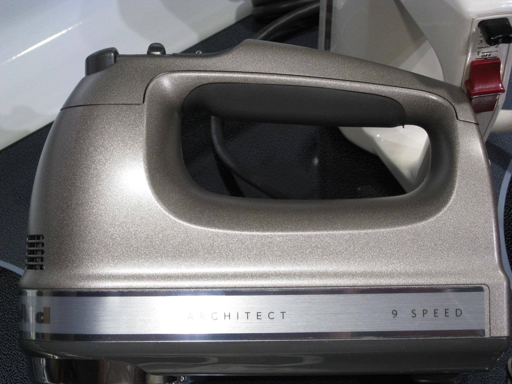 KitchenAid 9-Speed Digital Hand Mixer with Turbo Beater II Accessories and Pro Whisk - KHM926, Contour Silver customer photo 2