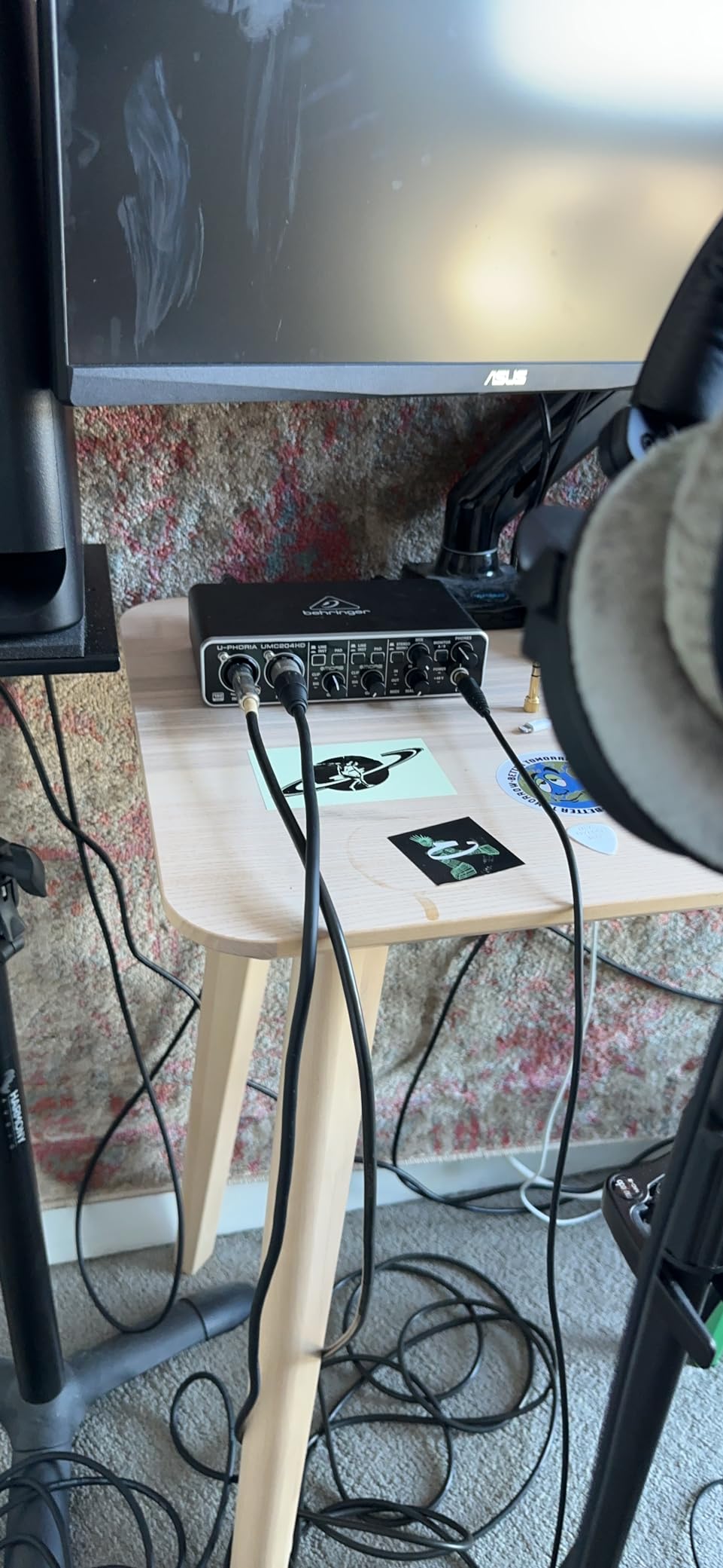Behringer UMC204HD Audiophile 2x4, 24-Bit/192 kHz USB Audio/MIDI Interface with Midas Mic Preamplifiers customer photo 1