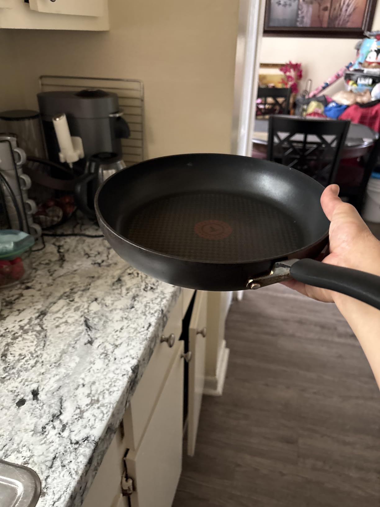 T-fal Ultimate Hard Anodized Nonstick Pots and Pans Set 14 Piece, Oven Broiler Safe 400F, Kitchen Cooking Set w/Fry Pans, Saucepans, Griddle, Dutch Oven, Dishwasher Safe, Cookware, Onyx customer photo 2