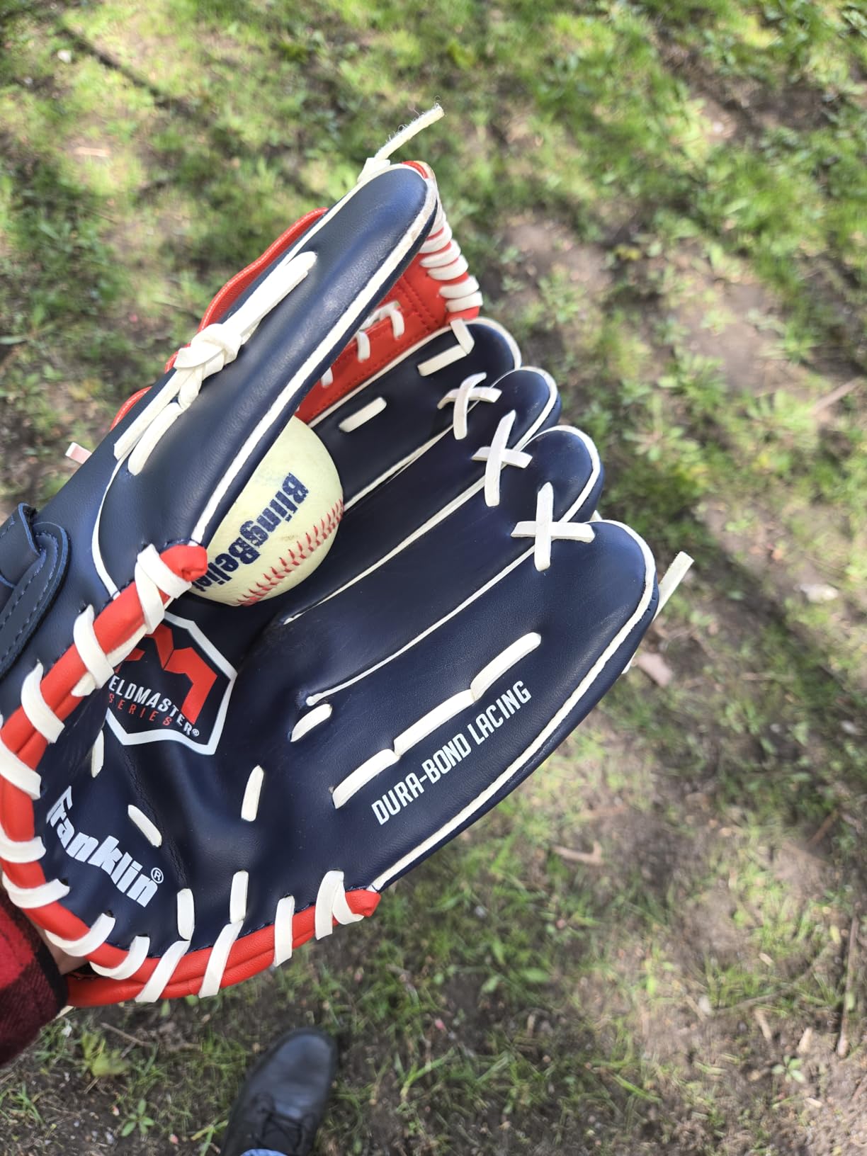 Franklin Sports Field Master Baseball + Softball Glove - Field Master Adult + Youth Baseball + Softball Mitt - Men's + Women's Gloves - Right Hand Throw customer photo 2