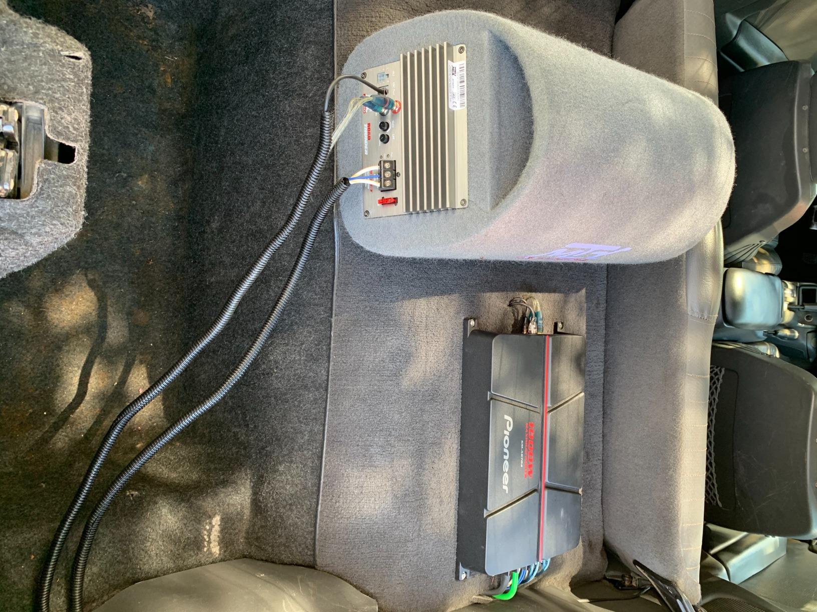 Pioneer GM-A6704 4-Channel Car Amplifier - 1000W Max, Class AB, Bridgeable Design, Bridgeable, High-/Low-Pass Filters customer photo 2