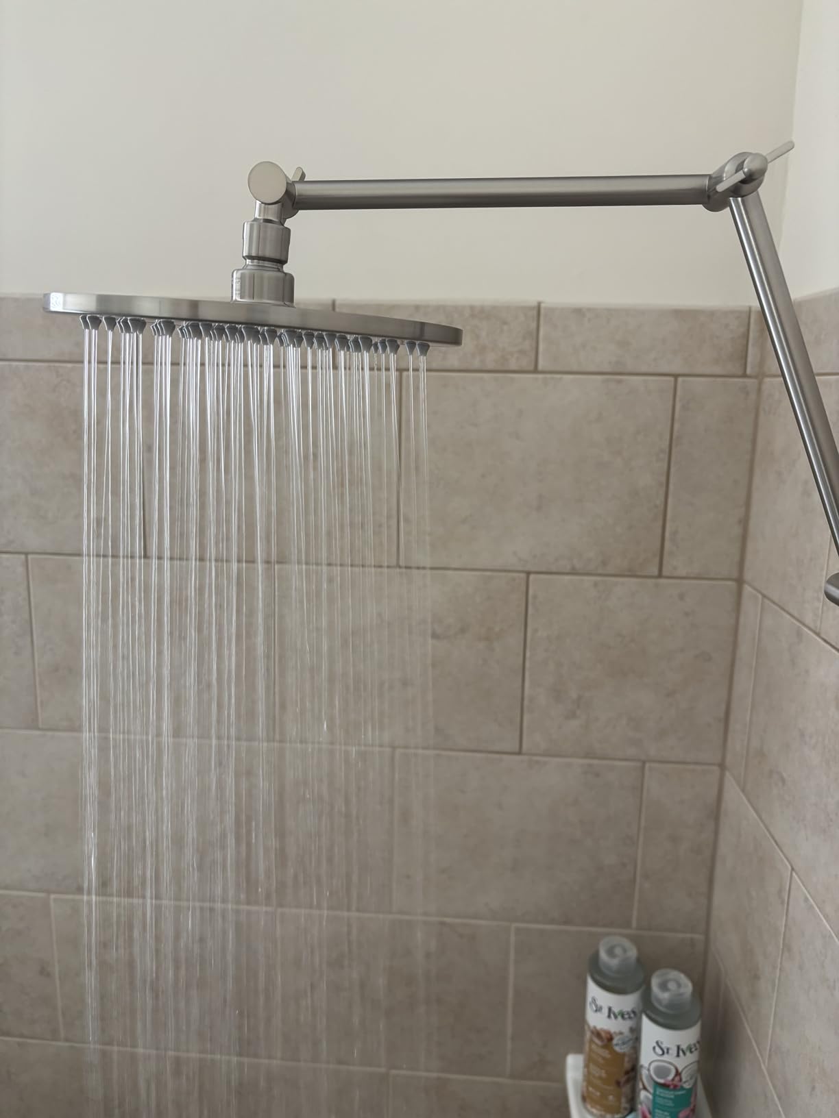 HammerHead Showers Solid Metal 8 Inch Rainfall Shower Head - CHROME - 2.5 GPM High Flow Shower Head Optimized for Pressure - Large Round Rain Shower Heads customer photo 1