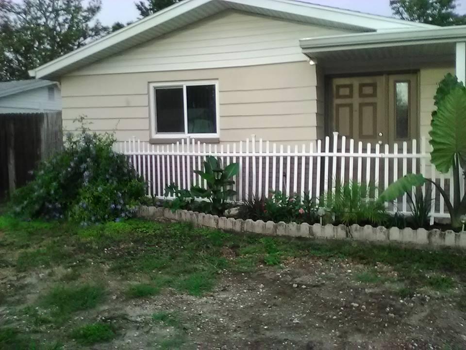 3.5ft H x 7.6ft W (2 Panels) No Dig Zippity Manchester Fence Kit, White Vinyl Picket Panels, Durable Temporary Outdoor Barrier for Backyard, Patio, or Garden, ZP19018 customer photo 2