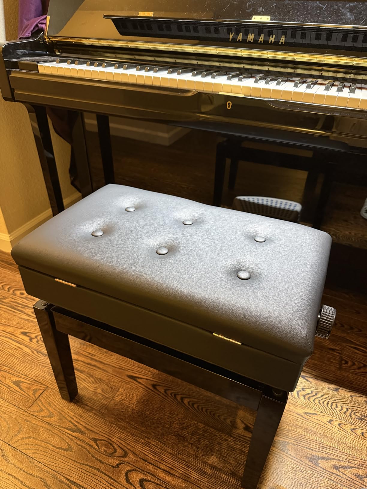 SONGMICS Adjustable Wooden Piano Bench Stool with Sheet Music Storage Black ULPB57H customer photo 1