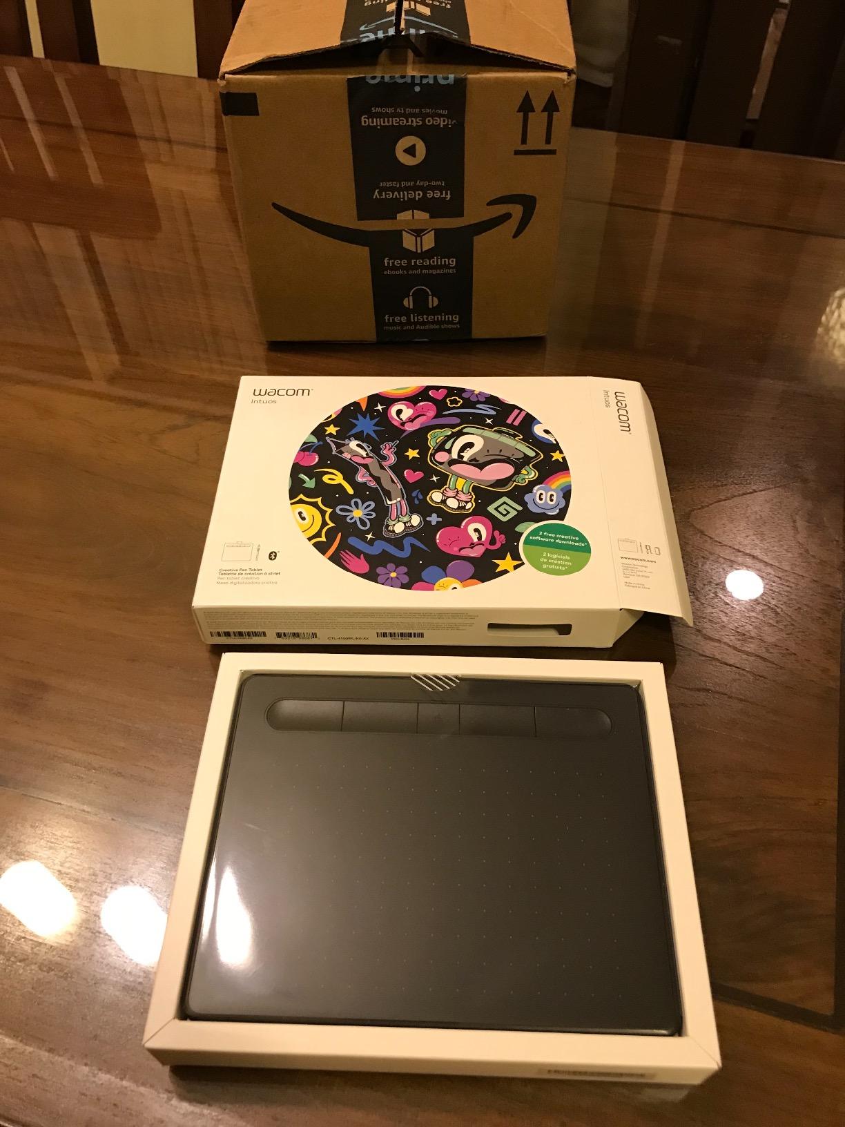 Wacom Intuos Small, Bluetooth Graphic Drawing Tablet with Pen + Software | Battery-free pen, 4 ExpressKeys for shortcuts, works with Mac, Windows & Chromebook; Ideal for creators, students & teachers customer photo 2