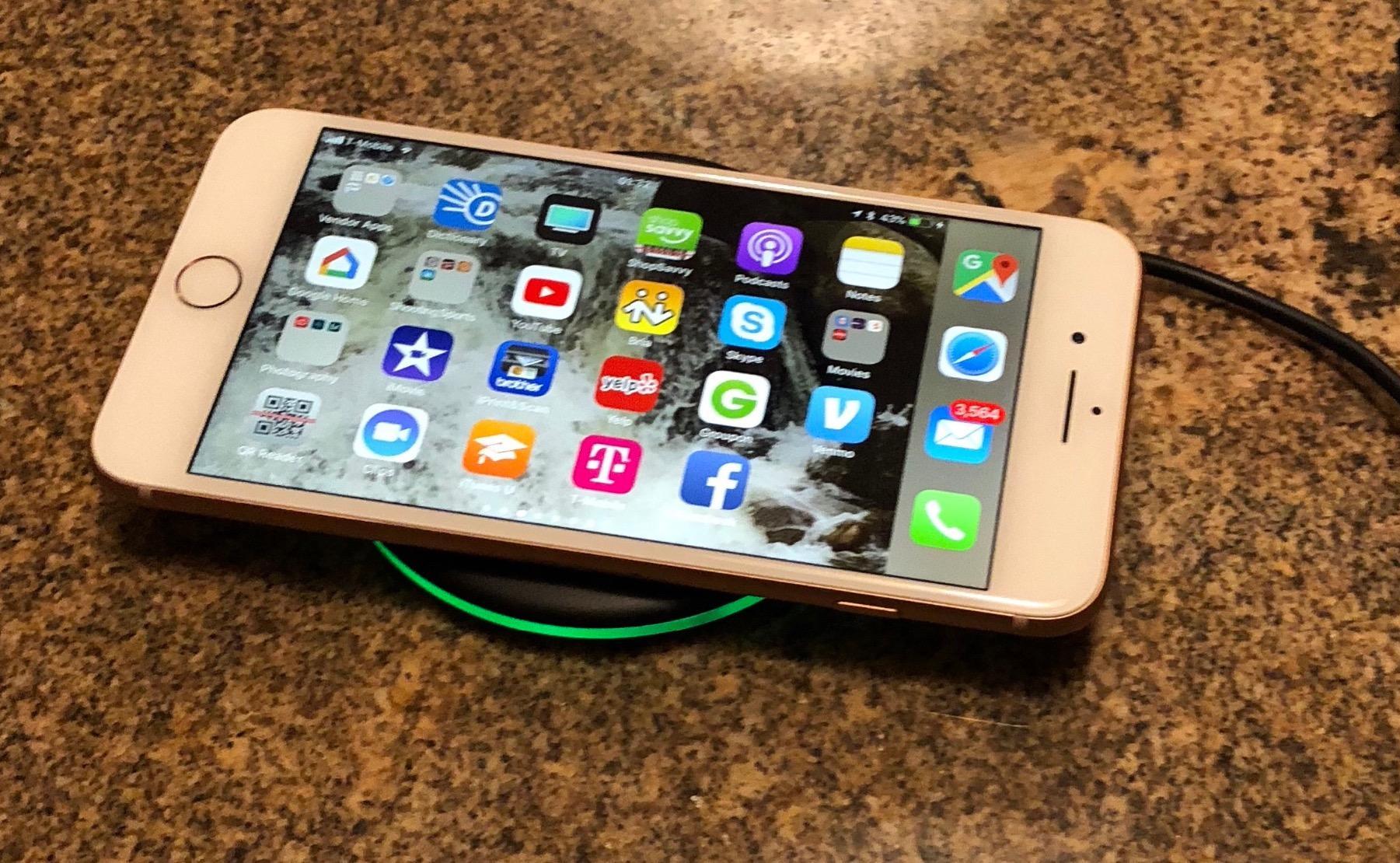 Yootech Wireless Charger, 10W Max Wireless Charging Pad for iPhone 17/16/15/14/13/SE/Samsung Galaxy S25/S24/S23 customer photo 2