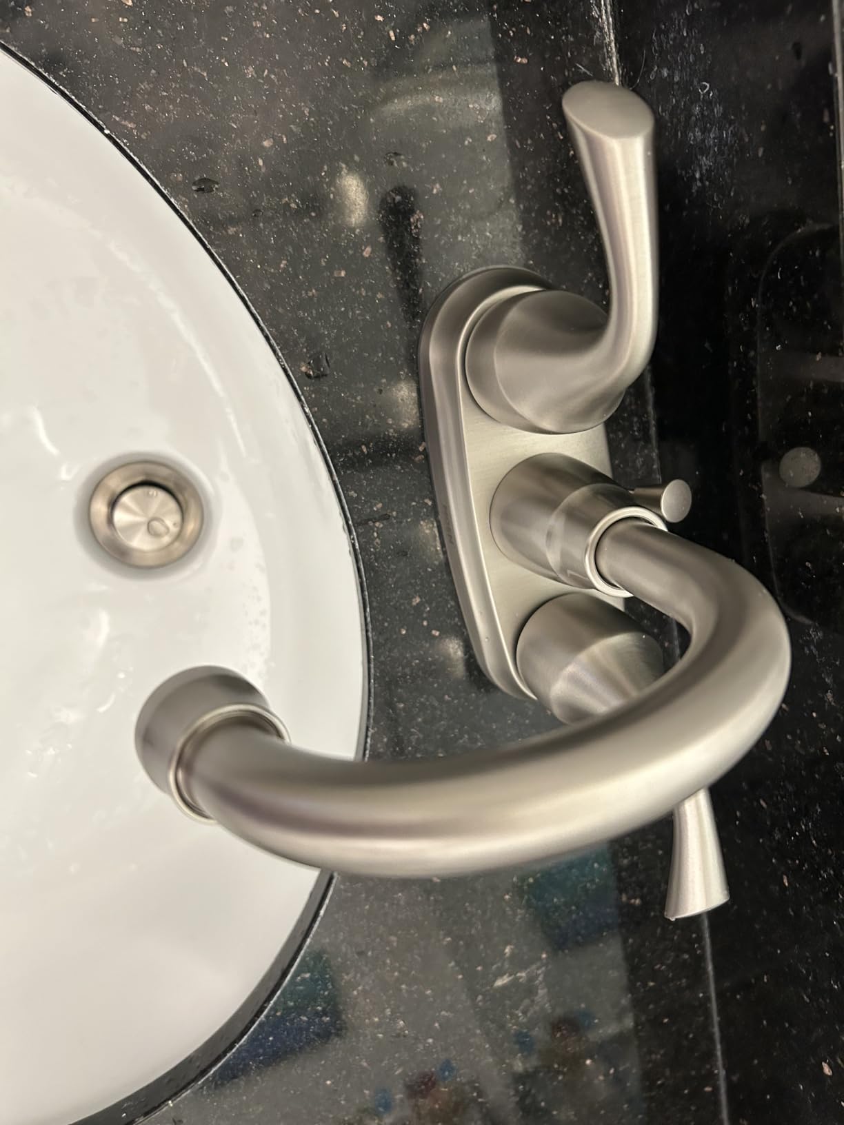 Moen Idora Chrome Two-Handle Centerset Bathroom Sink Faucet with Drain Assembly, 84115 customer photo 2