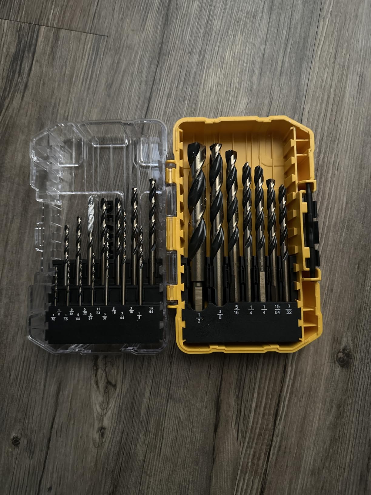 DEWALT Drill Bit Set, 21 Pc High Speed Steel DEWALT Bits, Black and Gold Oxide Coated, 135 Degree Split Point, 31 Degree Helix (DWA1181) customer photo 1