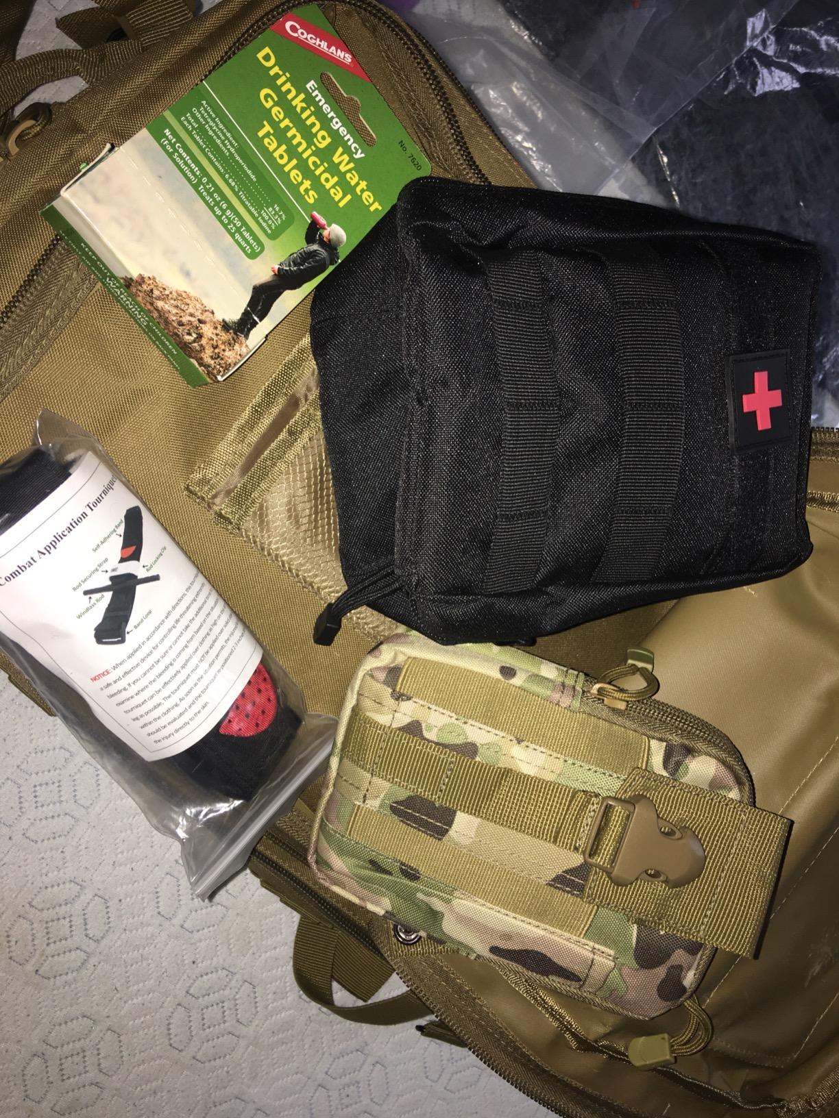 EVERLIT Complete 72 Hours Earthquake Bug Out Bag Emergency Survival Kit for Family customer photo 2