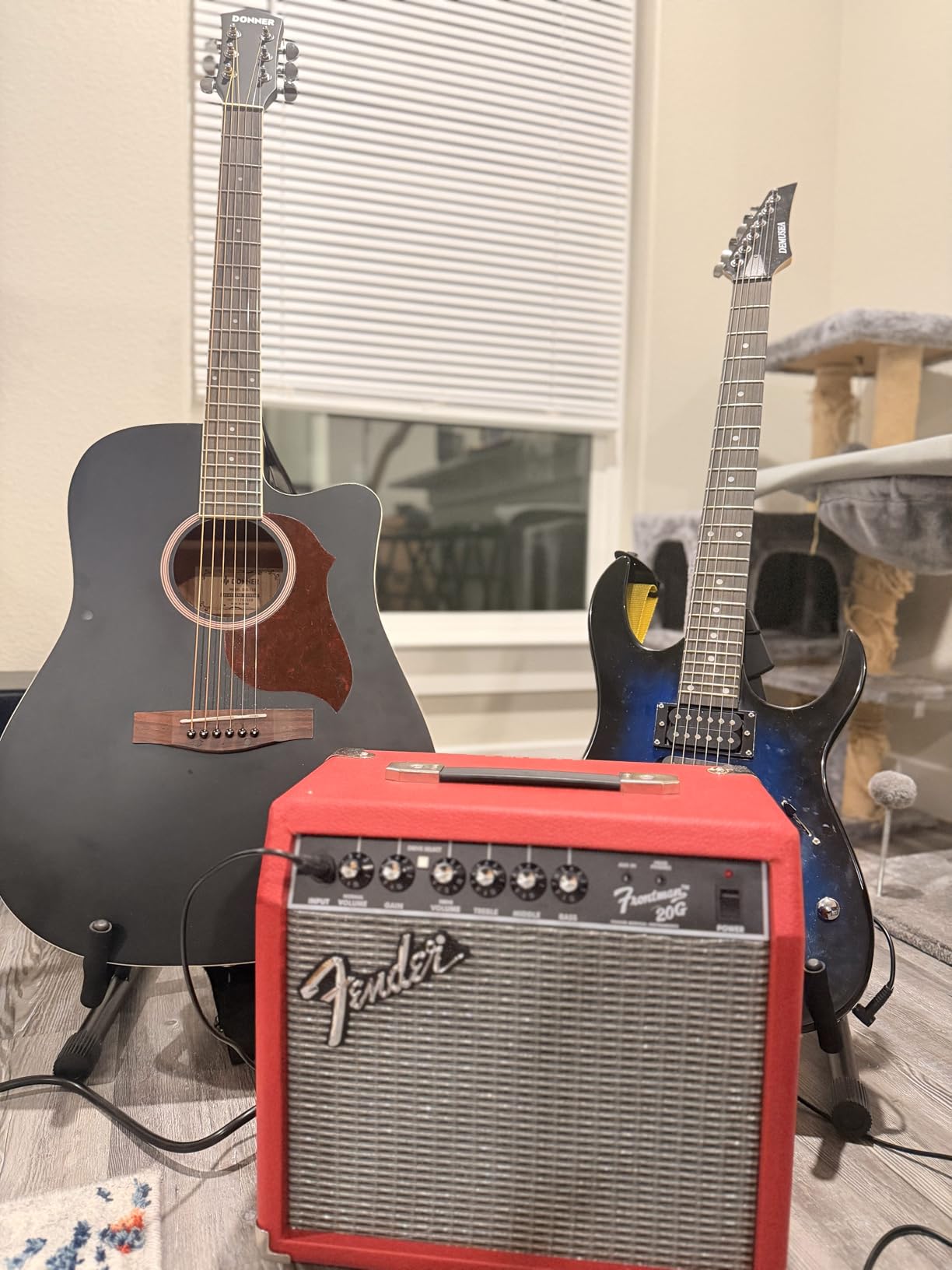 Donner Acoustic Guitar for Beginner Adult Full Size Cutaway Acustica Guitarra Bundle Kit with Free Online Lesson Bag Strap Tuner Capo Pickguard String Pick, Right Hand 41