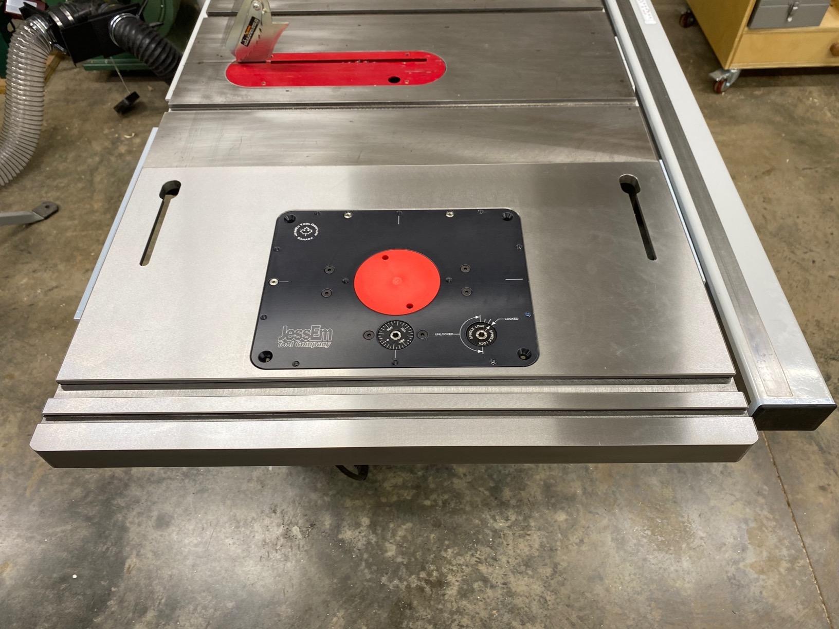 SawStop RT-C27 27