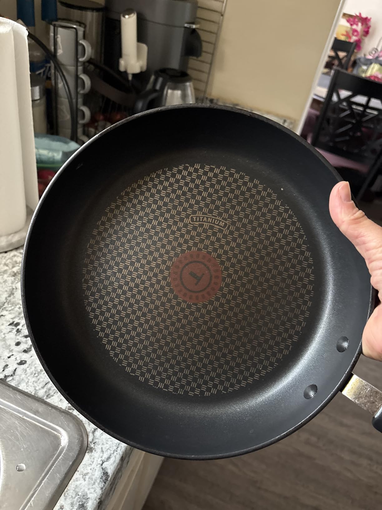 T-fal Ultimate Hard Anodized Nonstick Fry Pan Set 2 Piece, 10-Inch and 12-Inch, Oven Broiler Safe 400F, Cookware, Pots and Pans Set Non Stick, Kitchen Frying Pans, Cooking Skillets, Dishwasher Safe customer photo 1