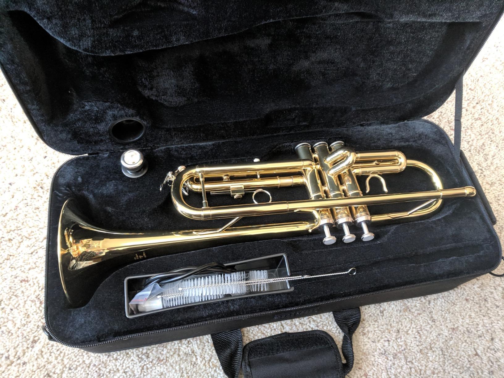 Eastar Bb Standard Trumpet Set for Beginner, Brass Student Trumpet Instrument with Hard Case, Cleaning Kit, 7C Mouthpiece and Gloves, ETR-380, Golden customer photo 1