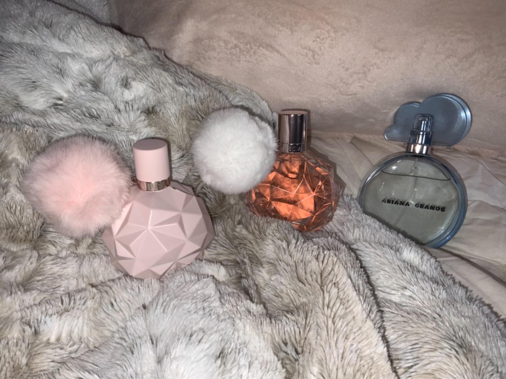 Ariana Grande Cloud Eau de Parfum - Warm Gourmand Fragrance for Women - Women's Perfume with Notes of Lavender, Coconut, Vanilla & Pear customer photo 1