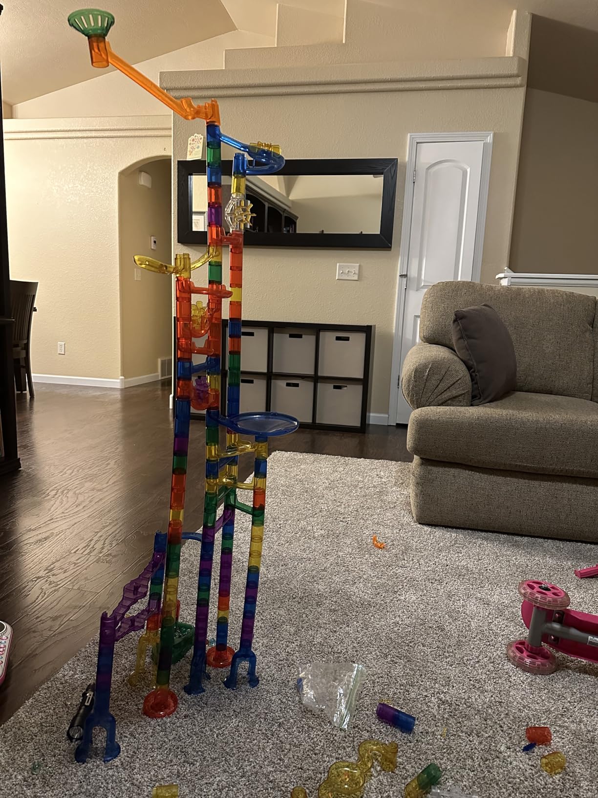 NATIONAL GEOGRAPHIC Glowing Marble Run - Construction Set with 15 Glow in The Dark Glass Marbles & Storage Bag, STEM Gifts for Boys and Girls customer photo 2