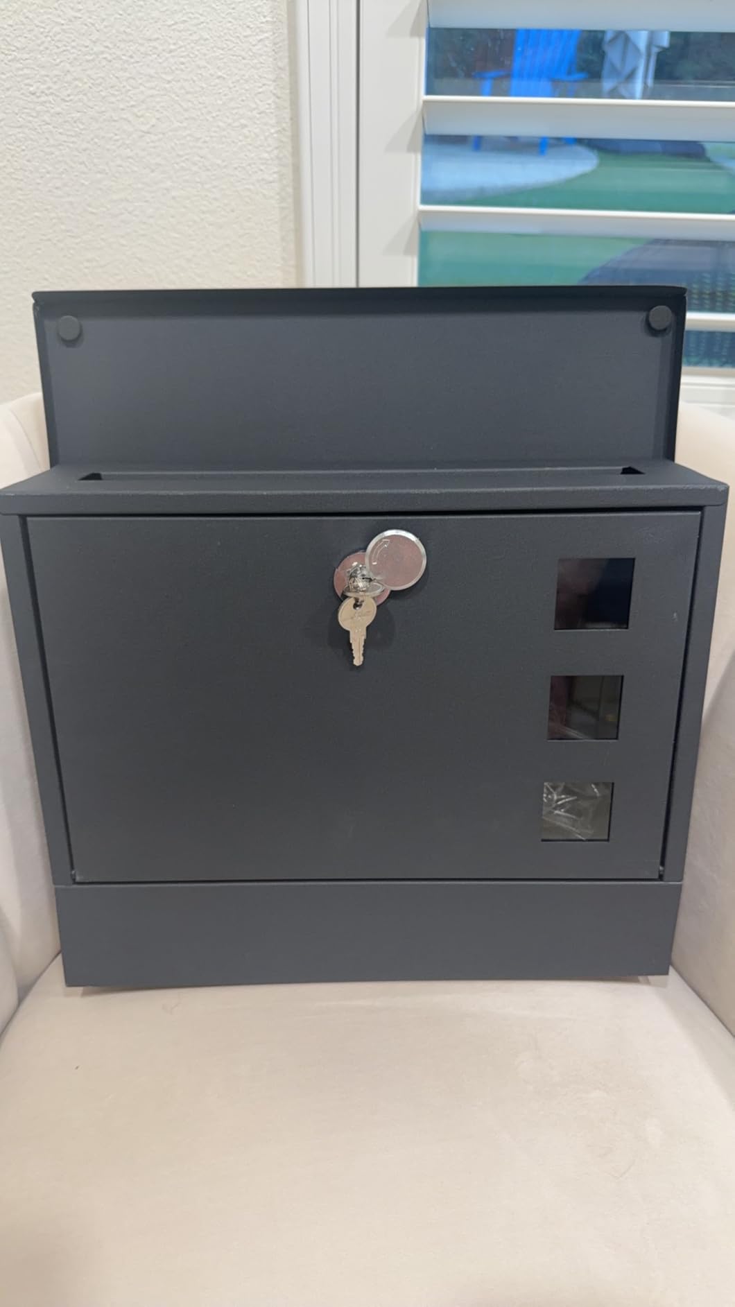 Locking Mailbox Wall Mount for Outside- Jssmst Mailboxes with Key Lock for Front Door Fence, Large Capacity Letter Box, 14.3 x 4.1 x 11.8 Inch, Black, SM-HPB911BN customer photo 1