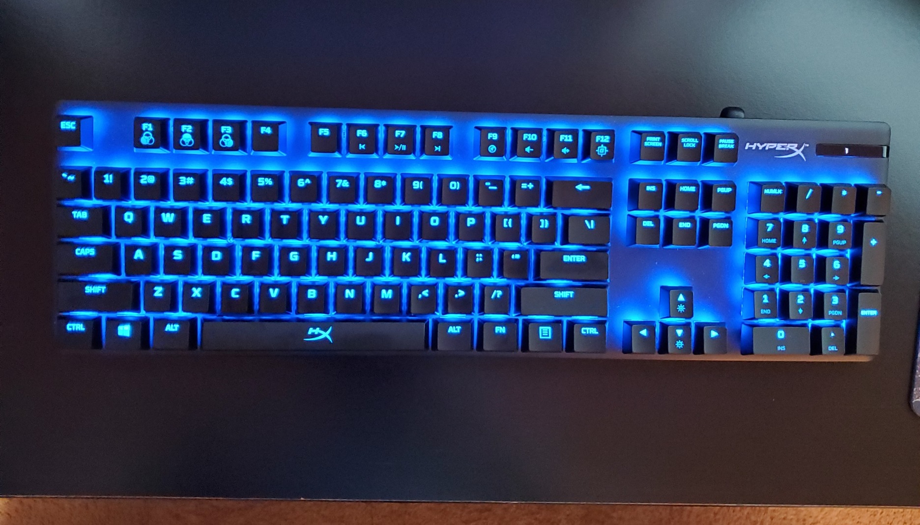 Alloy Origins - Mechanical Gaming Keyboard, Software-Controlled Light & Macro Customization, Compact Form Factor, RGB LED Backlit - Linear HyperX Red Switch (Black) customer photo 1