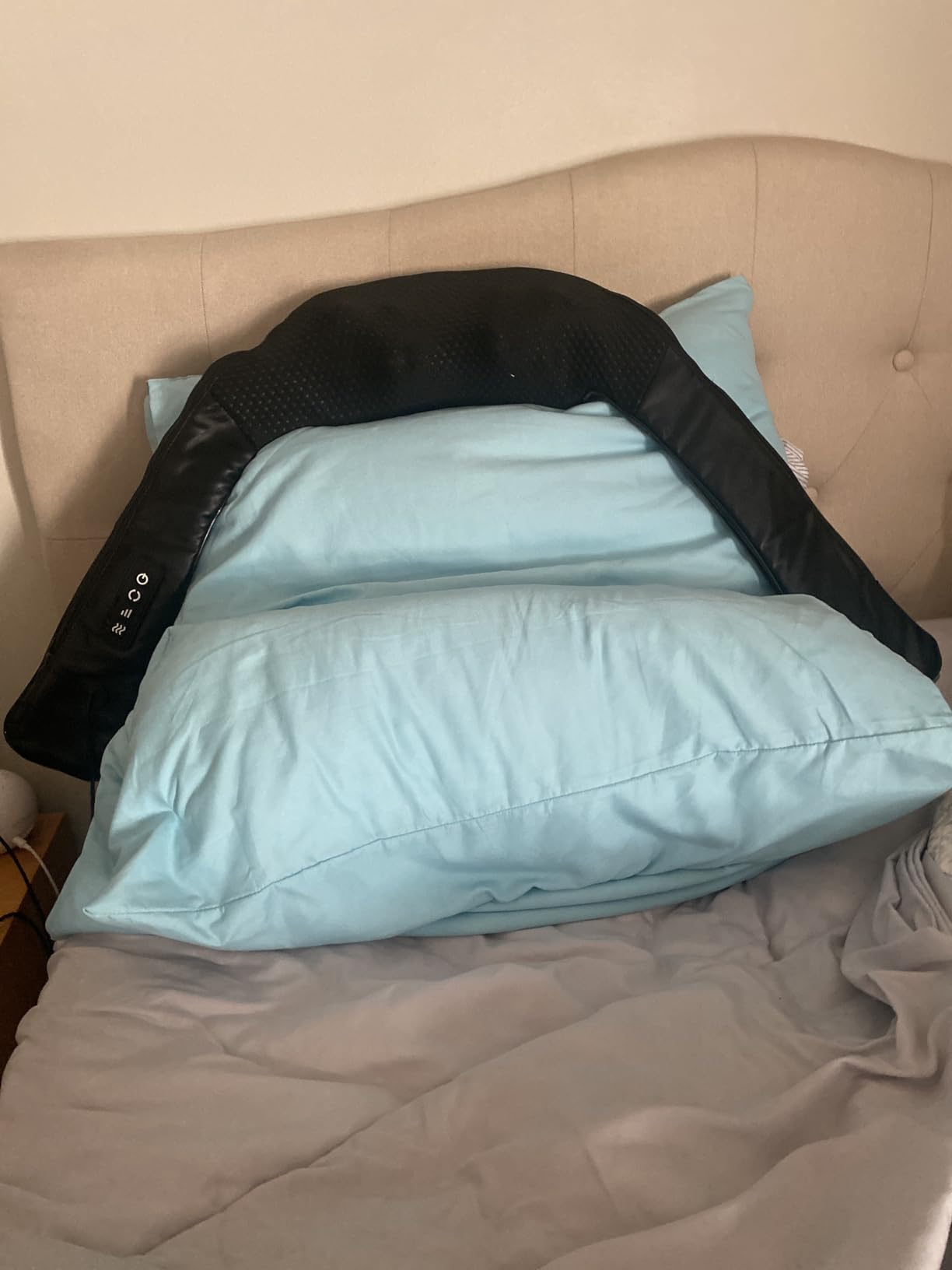 Mirakel Neck Massager customer photo 2
