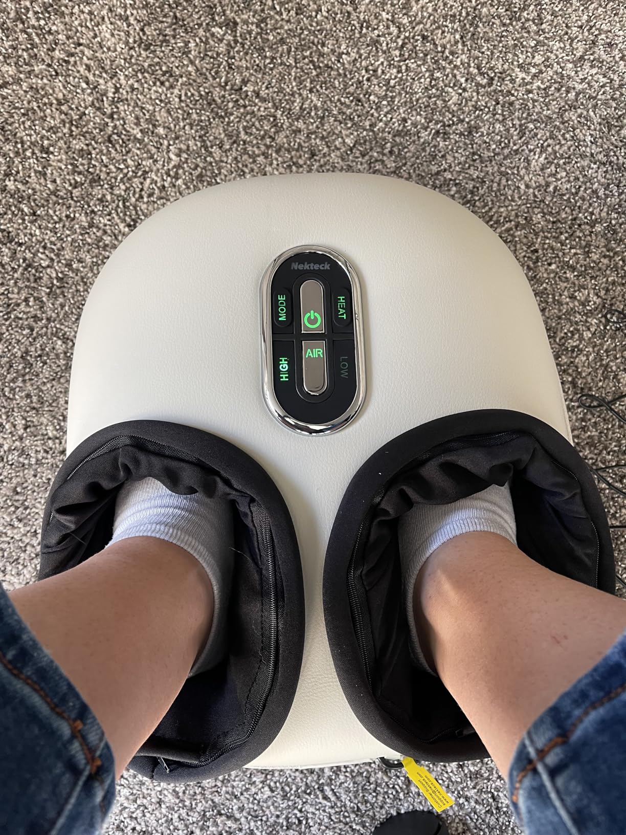 Nekteck Shiatsu Foot Massager with Heat [2026 Upgraded], 3 Modes Deep Kneading Therapy Air Compression, Feet Massage for Plantar Fasciitis, Relaxation Gifts for Men Women Mom Dad Birthday customer photo 2