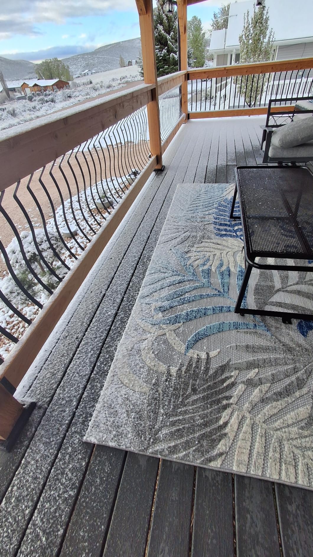 JONATHAN Y Tropics Palm Leaves Indoor Outdoor Area Rug 8X10 Gray/Blue | Ships Rolled, Durable Flat Weave, Lays Flat for Backyard, Patio, Porch, Easy-Cleaning, High Traffic,Pet-Friendly,Non-Shedding customer photo 1