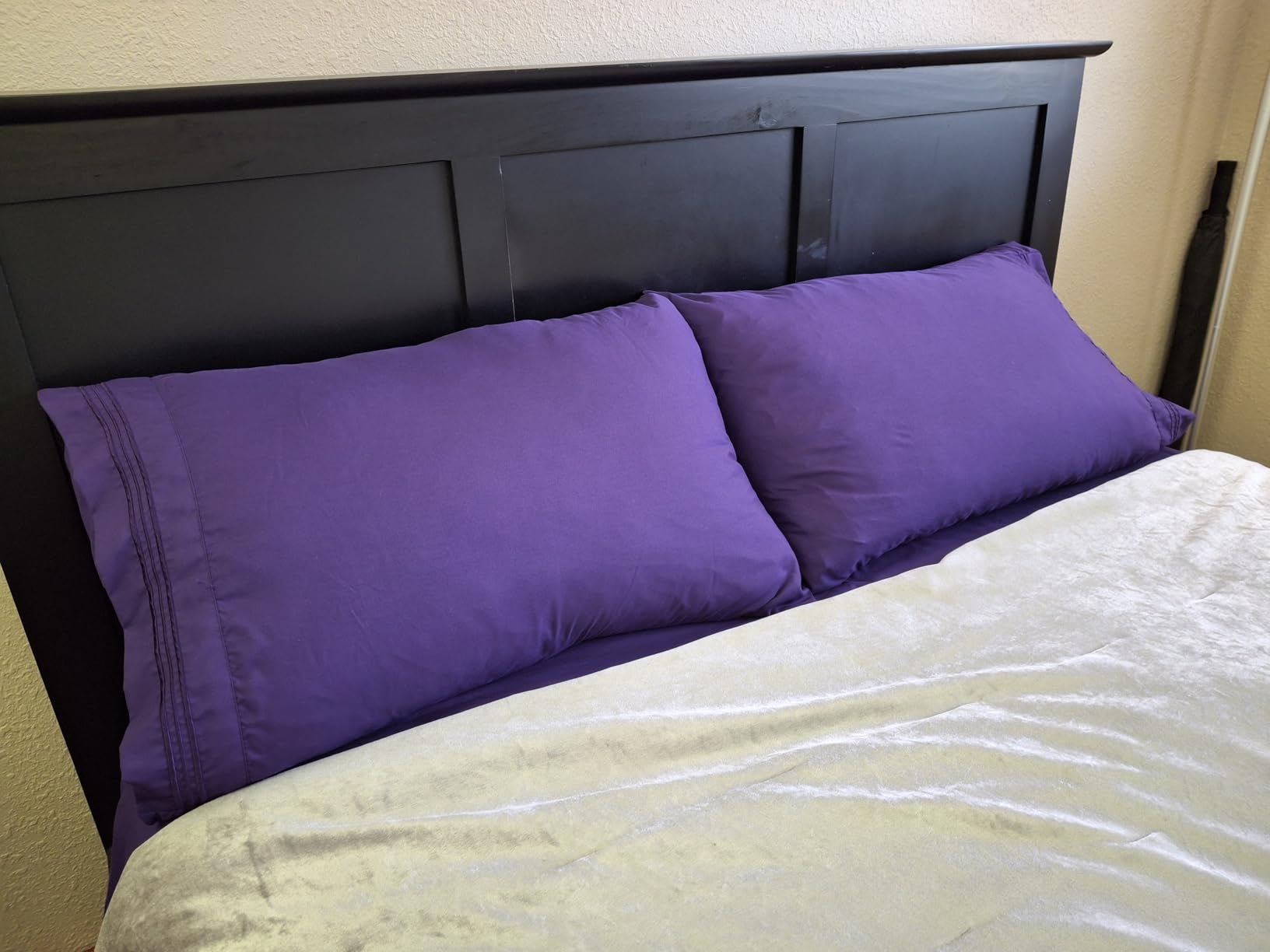 DREAMCARE Queen Sheet Set - 4 pcs Breathable Cooling Sheets - up to 21