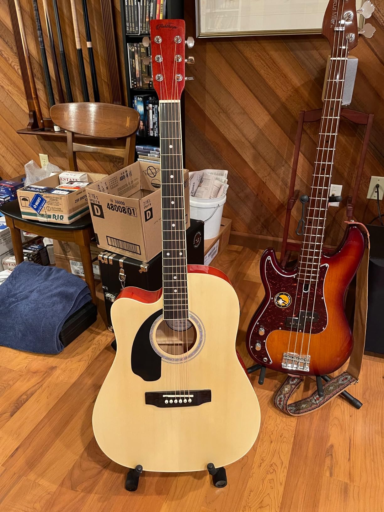 Ashthorpe Full-Size Left-Handed Dreadnought Cutaway Acoustic-Electric Guitar Bundle - Premium Tonewoods - Black customer photo 2