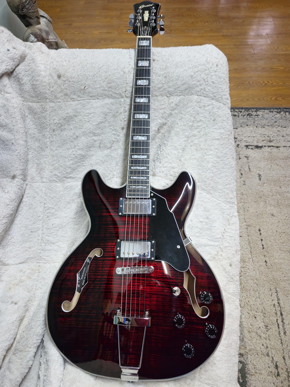 GROTE Jazz Electric Guitar Semi-Hollow Body Trapeze Tailpiece Bridge Guitar with Gig Bag (Red) customer photo 2