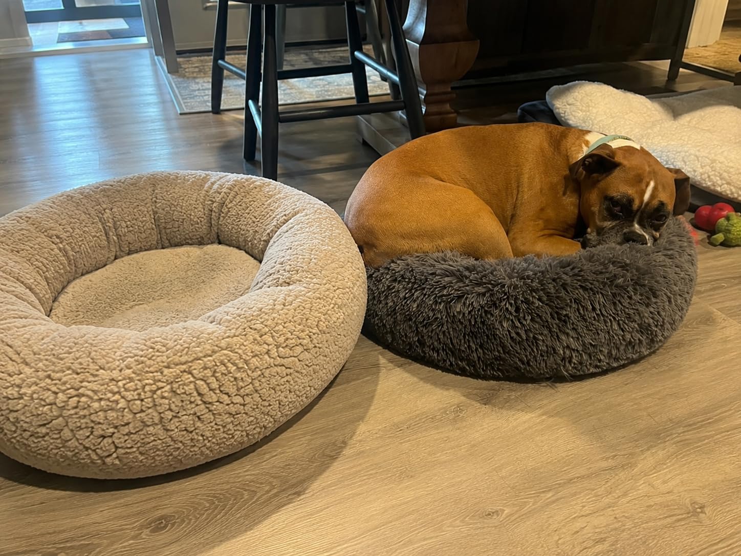 Bedsure Calming Dog Bed Medium Size Dog - Donut Washable Medium Pet Bed, 30 inches Anti-Slip Round Fluffy Plush Faux Fur Cat Bed, Fits up to 45 lbs Pets, Camel customer photo 2