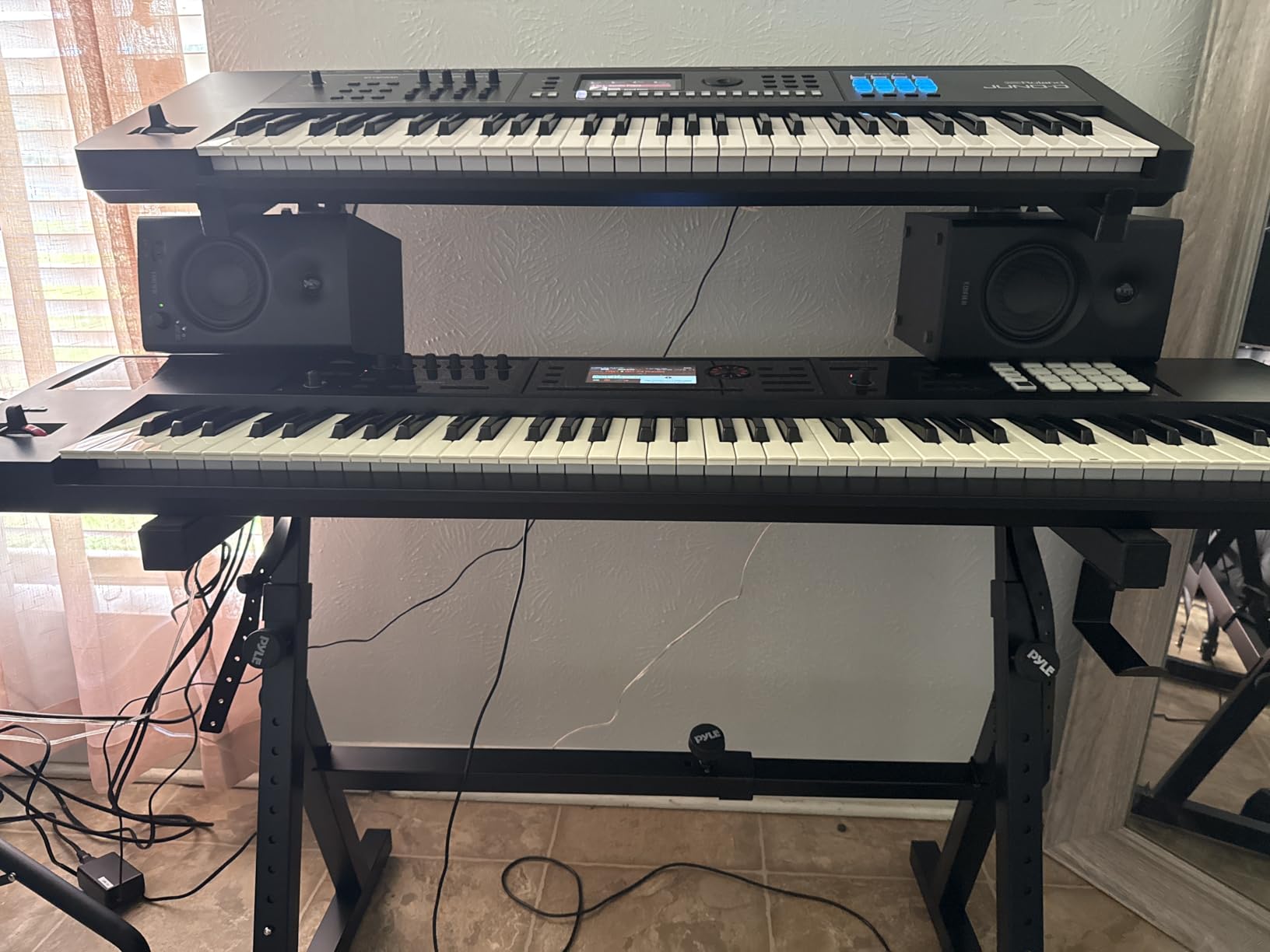 PYLE Heavy-Duty Multi-Functional Music Stand - Z Style & Portable, 2nd Tier, Height & with Adjustment, Digital Keyboard Stand, Rack Case w/Ergonomic Design, for Home Studio etc. - Pyle PKST2TZ, black customer photo 1