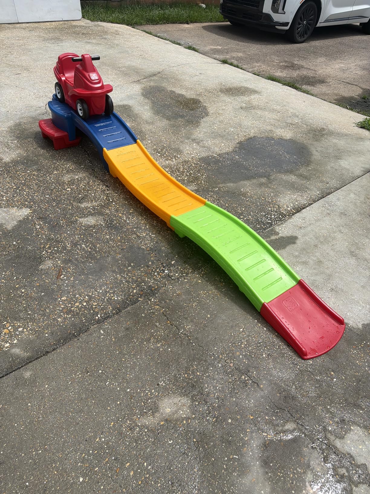 Step2 Up and Down Roller Coaster Toy for Kids, Ride On Push Car, Indoor, Outdoor Playset, Toddlers Ages 2, 5 Years Old, Compact Storage, Max Weight 50 Lb., Multicolor customer photo 2