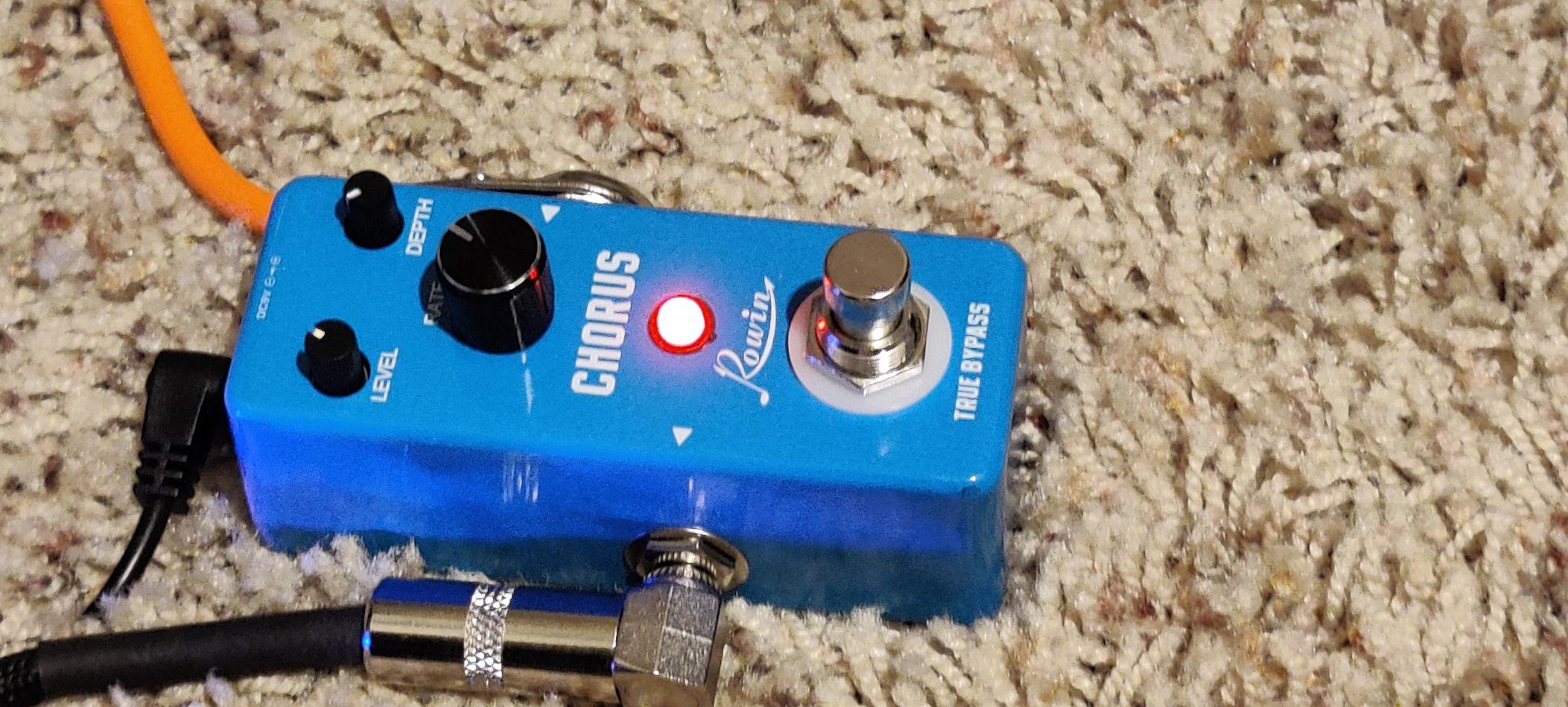 Rowin Polyphonic Octave Guitar Effects Pedal Pure Octopus Digital Mini Single Effect for Electric Guitar and Bass with True Bypass 11 Different Octave Modes LEF-3806 customer photo 2