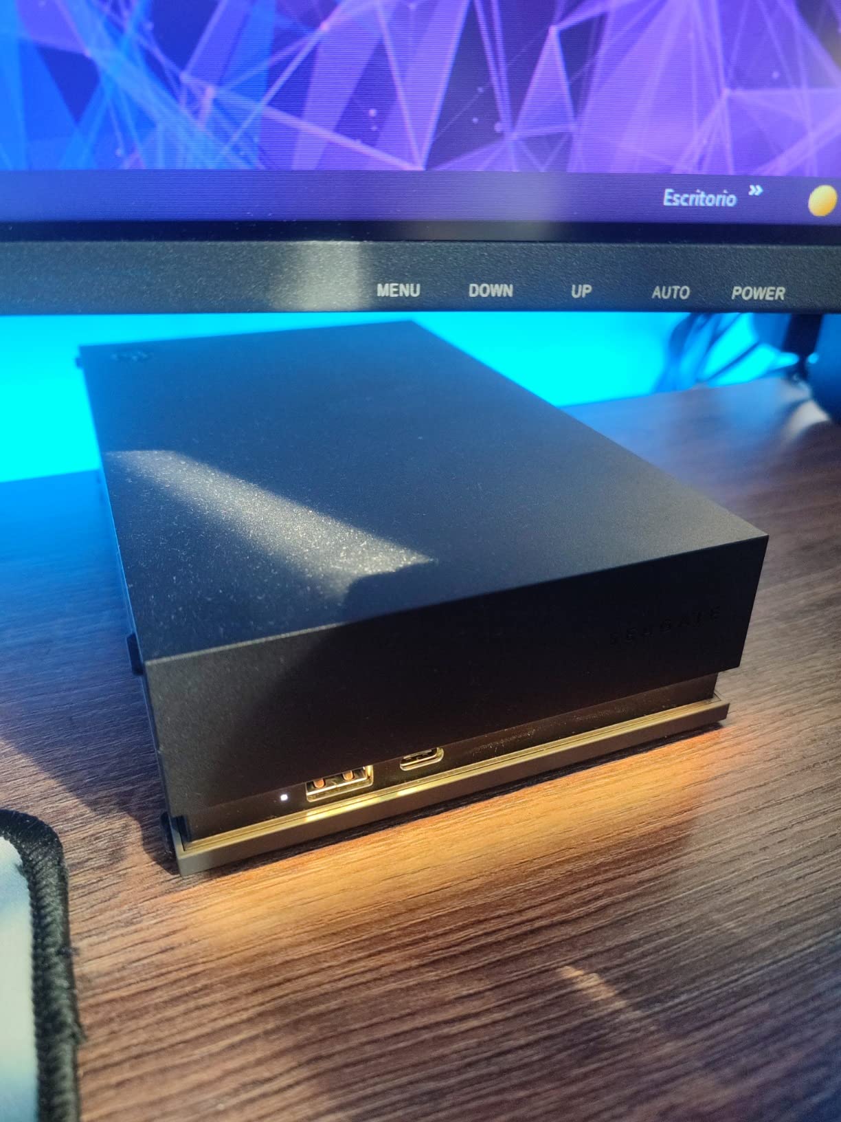 Seagate FireCuda Gaming Hub External Hard Drive HDD 8TB - USB 3.2, Customizable RGB LED lighting, Dual forward-facing USB for Desktop PC with Rescue Services (STKK8000400) customer photo 2