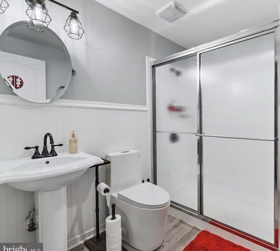 St. Tropez One-Piece Elongated Toilet Vortex Dual-Flush in Matte White 1.1/1.6 gpf customer photo 2