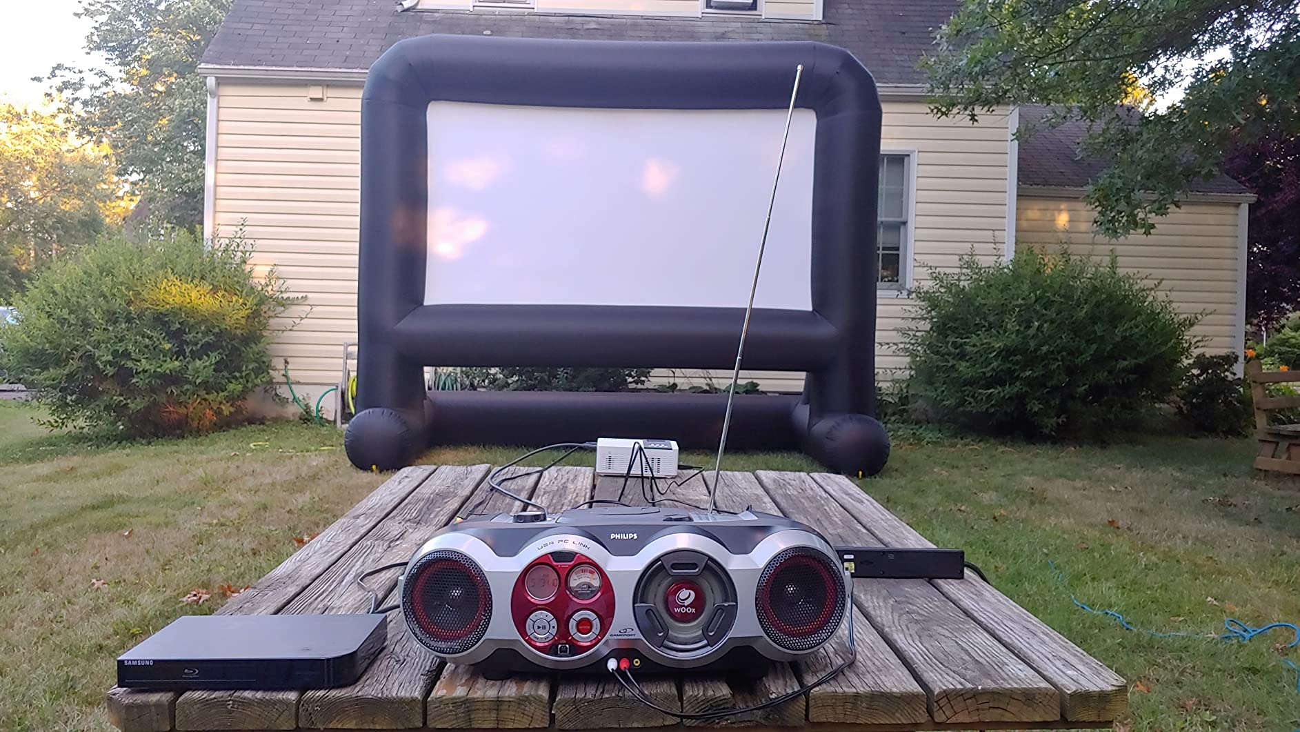 HuaKastro 16 FT Outdoor Inflatable Projector Screen - One-Piece Design, Easy Setup Blow-Up Screen with Quiet Fan, Perfect for Backyard Movie Nights & Events (Stable Base) customer photo 2