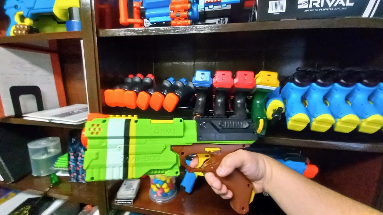 Nerf Rival Kronos XVIII-500 Blaster, Breech-Load, 5 Nerf Rival Rounds, Spring Action, 90 FPS Velocity, White Color Design, Ages 14+ (Amazon Exclusive) customer photo 1