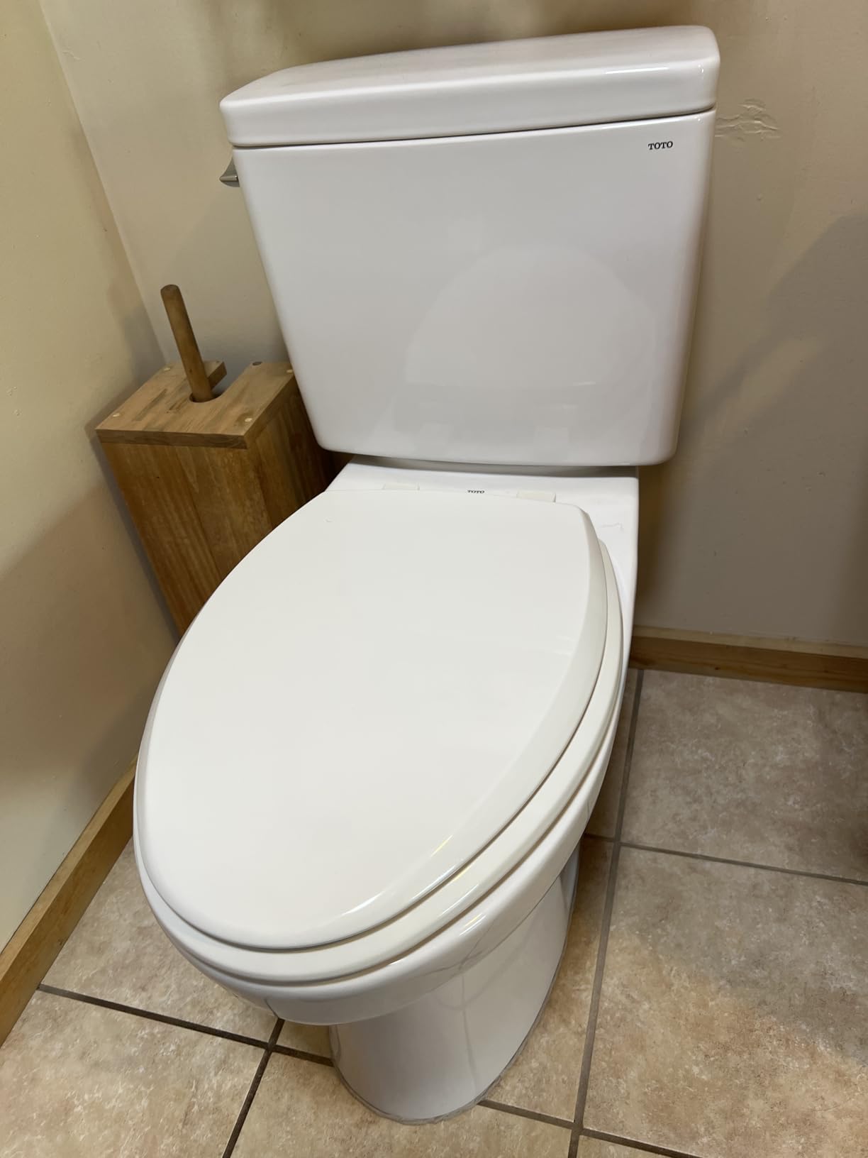 TOTO Drake Two-Piece Elongated 1.6 GPF Universal Height TORNADO FLUSH Toilet with CEFIONTECT, Cotton White - CST776CSFG#01 customer photo 1
