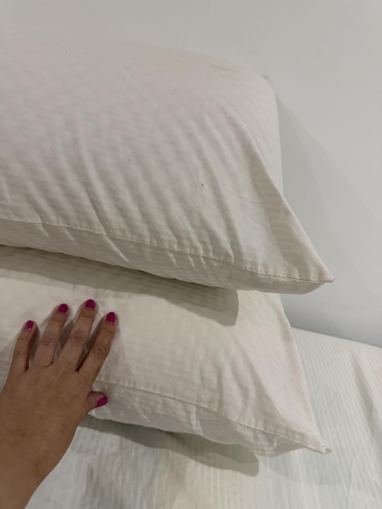 OSBED Cooling Adjustable Shredded Memory Foam Pillows Queen Size Set of 2 - Temperature-Regulating for All Sleepers with Dual Airflow Ventilation(CertiPUR-US & Hypoallergenic & Machine Washable) customer photo 1