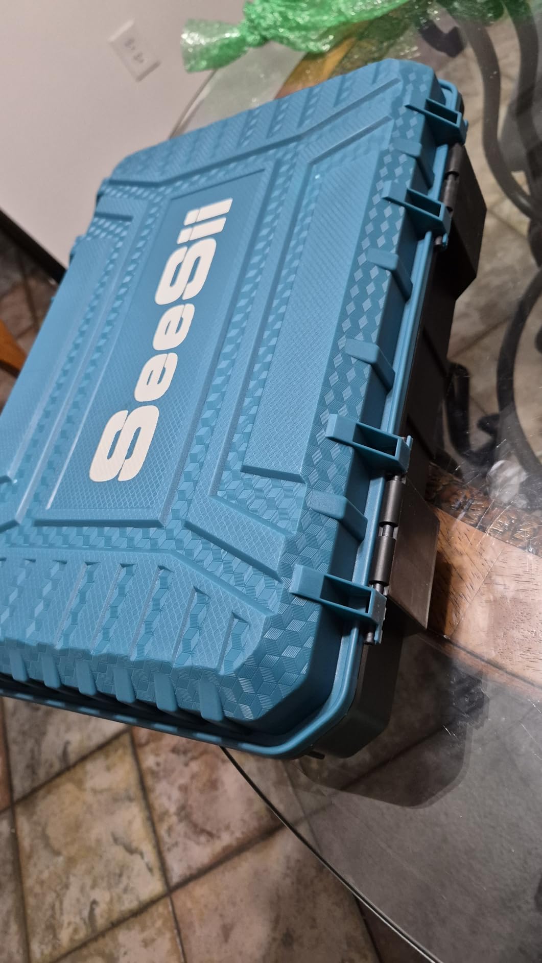 Seesii Cordless Impact Wrench 1/2 inch, High Torque 479 Ft-lbs(650Nm) Brushless Impact Gun, 2500RPM w/2x4.0 Battery, 6 Sockets, 8 Drill Bits, 8 Drill Bits, High Torque Power Impact Driver for Car Home, WH6 Lite customer photo 1