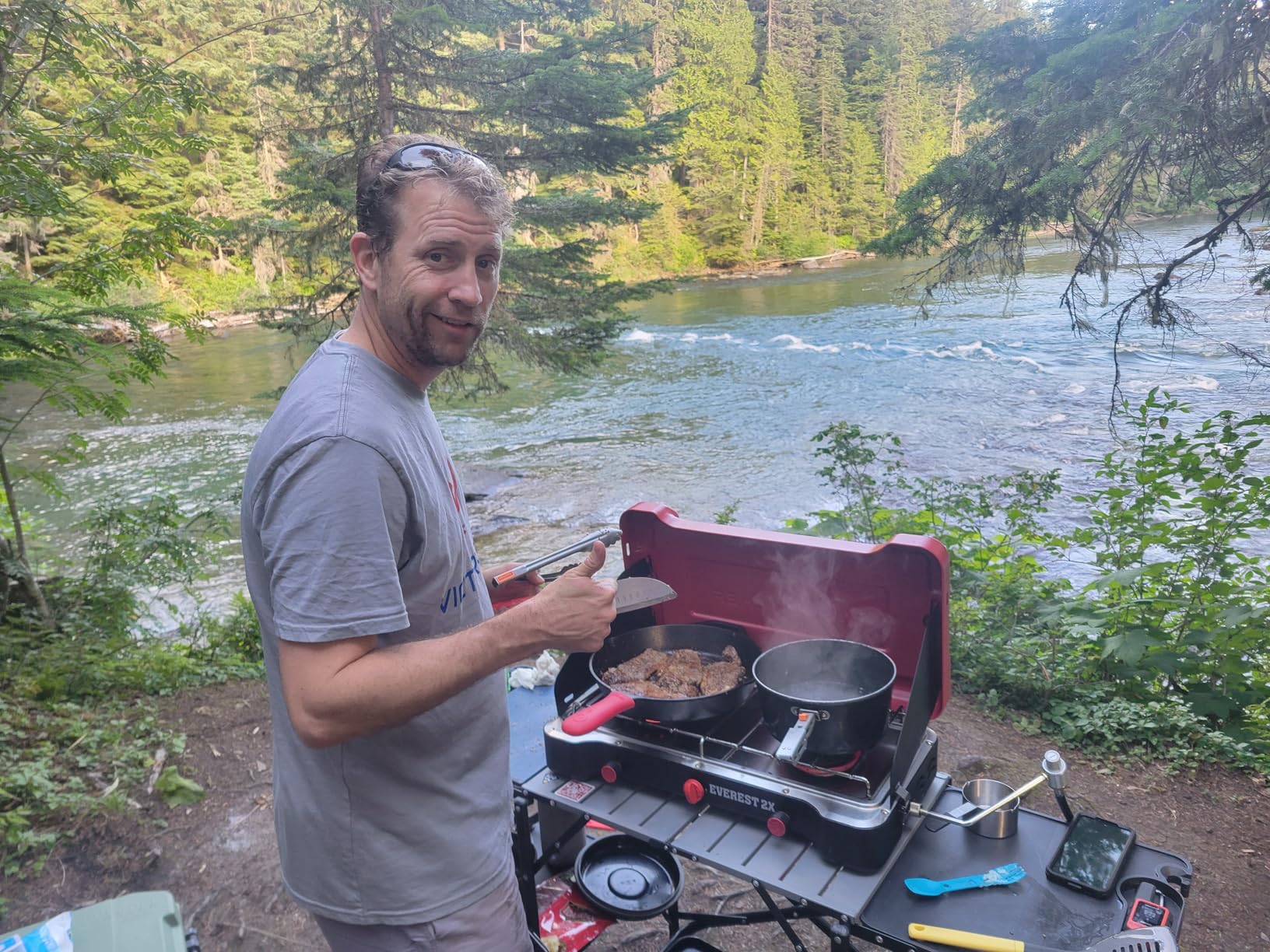 Camp Chef Everest 2X 2-Burner Portable Camping Stove, 40,000 BTUs, Propane customer photo 2