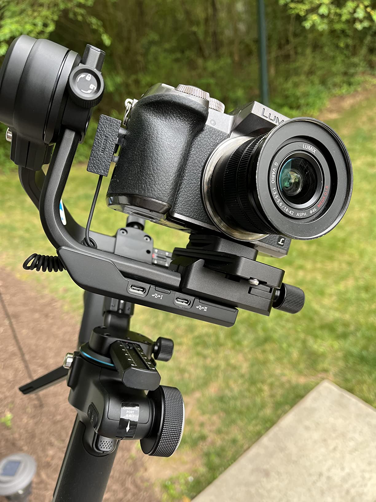 FeiyuTech SCORP-C Gimbal Stabilizer for Cameras DSLR and Mirrorless Camera, 3-Axis Camera Gimbal, 5.5lbs Payload, for Sony/Canon/Nikon customer photo 2