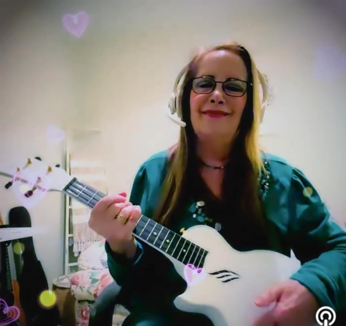 Enya Tenor Ukulele 26 Inch Carbon Fiber Acousticplus Cutaway Travel Ukelele for Beginner Bundle Kit with Online Lesson Including Gig Bag, Strap, Capo, and Strings Professional Ukalalee Yukalalee Gift customer photo 1