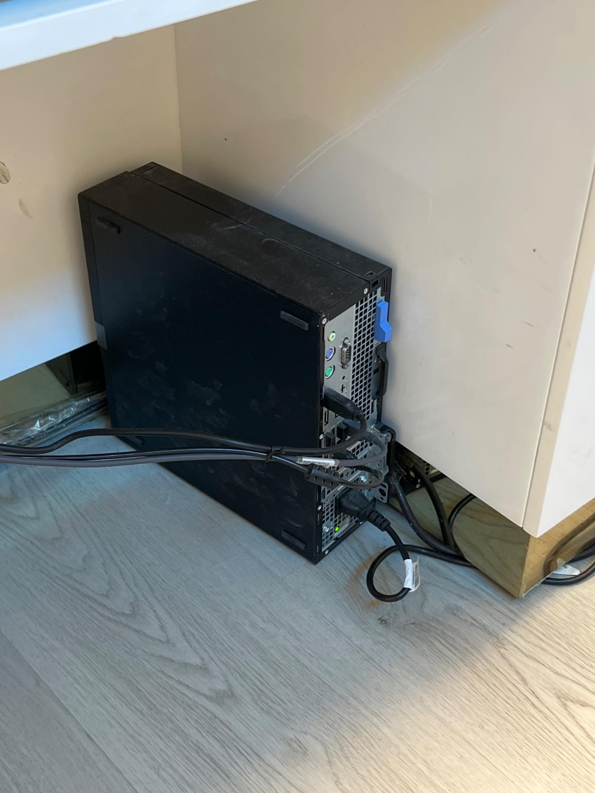 Dell OptiPlex 7070 SFF Desktop Computer PC, Intel 8 Core i7-9700 3.0GHz, 32GB DDR4 RAM, 1TB NVMe M.2 SSD, WiFi 6E, Windows 11 Pro (Renewed) customer photo 2