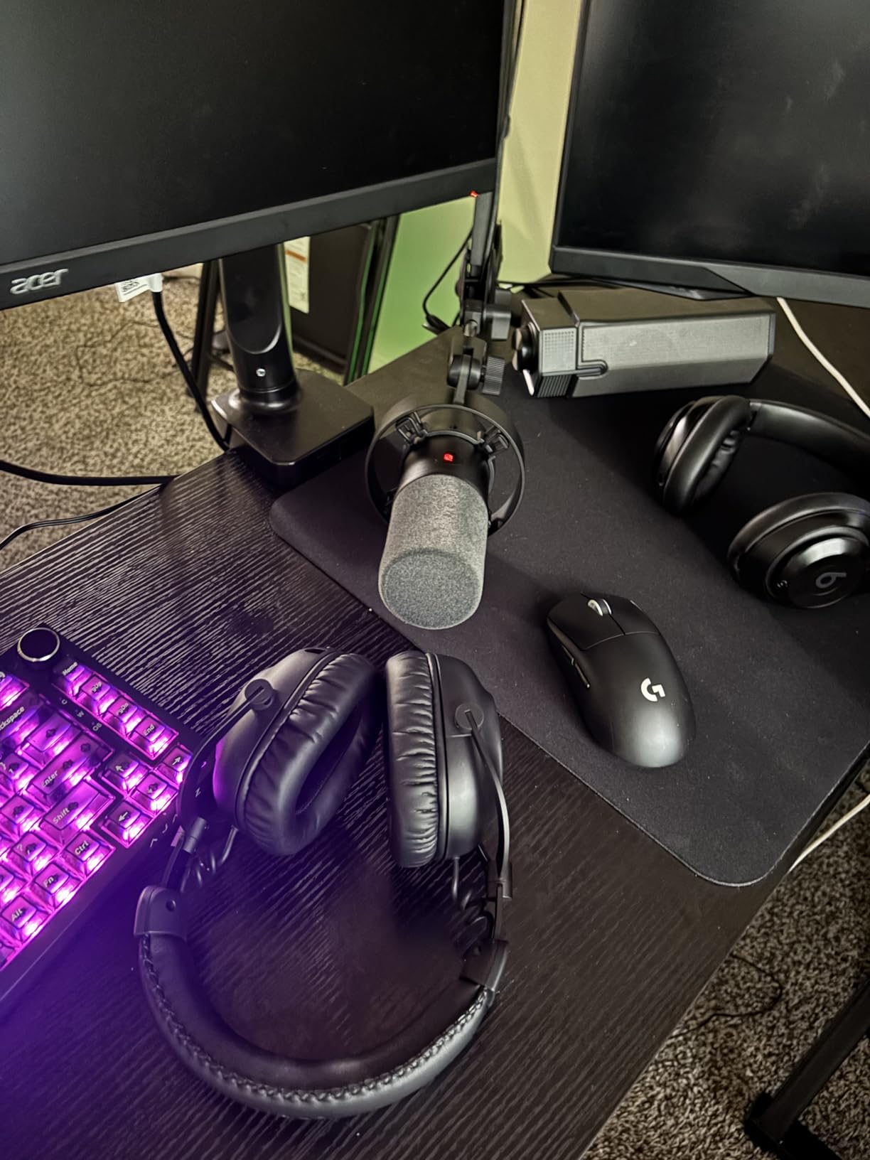 PRO X 2 Lightspeed Wireless Gaming Headset, Detachable Boom Mic, 50mm Graphene Drivers, DTS:X Headphone 2.0-7.1 Surround, Bluetooth/USB/3.5mm Aux, for PC, PS5, PS4, Nintendo Switch - Black customer photo 1