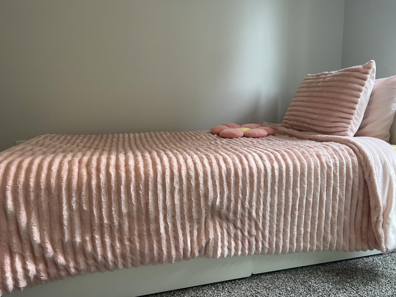 BEDELITE Fleece Queen Comforter Set - Super Soft & Warm Fluffy Cream White Bedding, Luxury Fuzzy Heavy Bed Set for All Season with 2 Pillow Cases customer photo 2