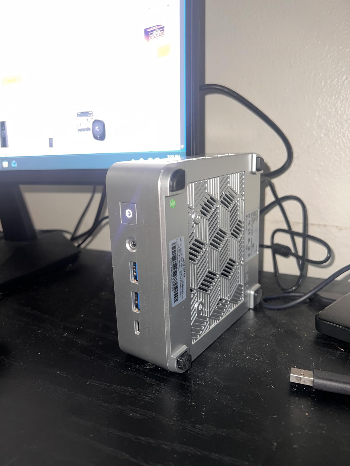 KAMRUI Pinova P2 Mini PC 16GB RAM 512GB SSD, AMD Ryzen 4300U, Triple 4K Display, WiFi, BT for Home/Business customer photo 1