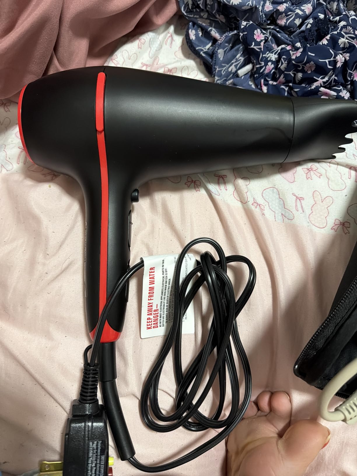 Revlon SmoothStay Hair Dryer with Diffuser, Ionic Ceramic Blow Dryer, Coconut Oil Infused for Frizz Control, Shine and Volume, 1875W Lightweight Dryer with Concentrator customer photo 2