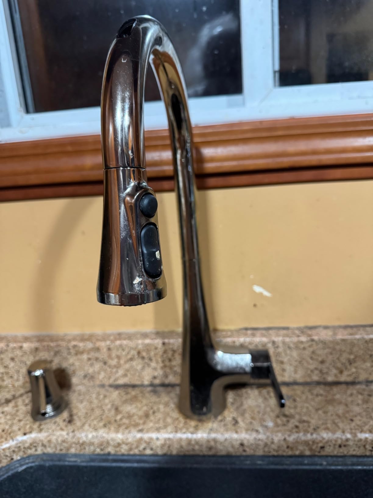 Moen Sinema Chrome Smart Faucet Touchless Pull-Down Sprayer Kitchen Faucet with Voice and Motion Control, S7235EV2C customer photo 1