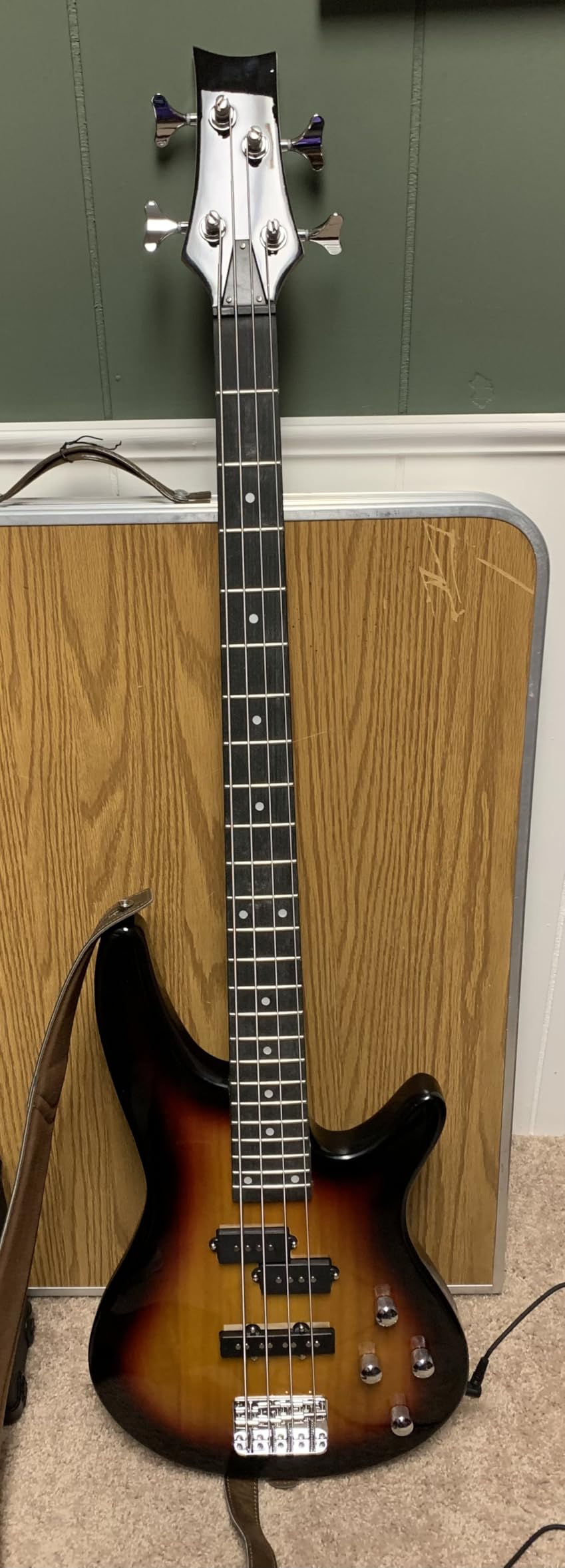 Ktaxon Electric Bass Guitar 5 String Bass Guitar with 20 Watt Amplifier, JB Type Pickup (Black) customer photo 1